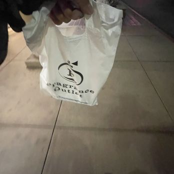 Fragrance Outlet - bag - Perfume Near Me - Gilroy, California Fragrance Outlet - bag - Perfume Near Me - Gilroy, California