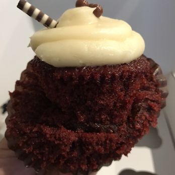 Cupcakin' Bake Shop - Red velvet was awesome - Bakeries Near Me - Berkeley, California
