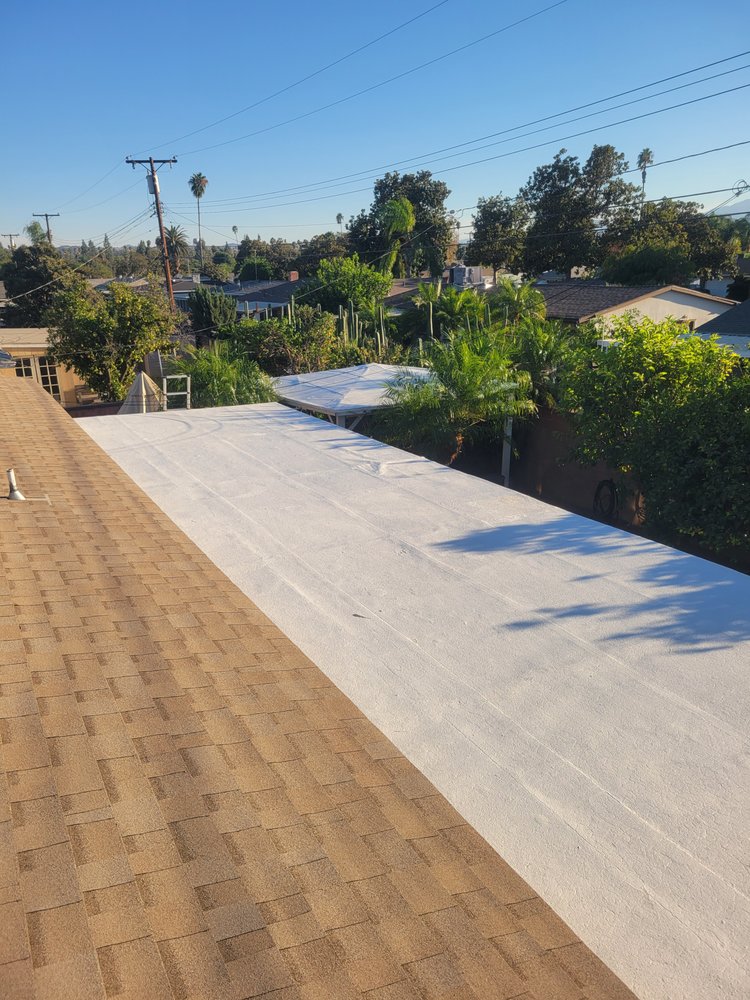 Slide of Gil'S Roofing