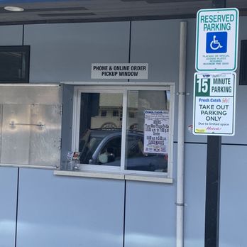 Fresh Catch - Phone order and pick up window - Hawaiian Near Me - Honolulu, Hawaii