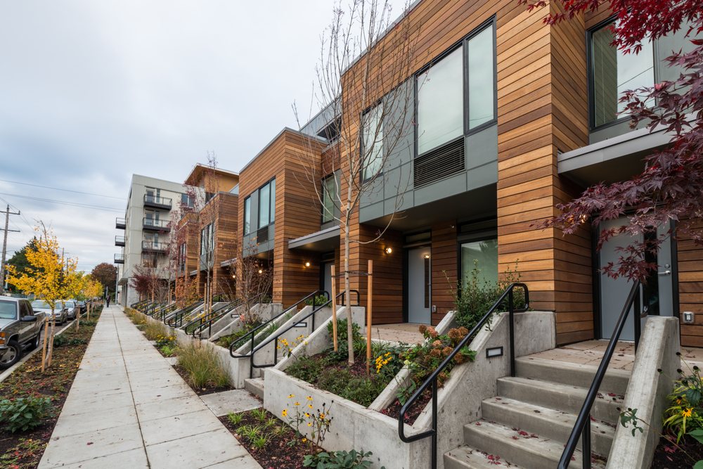 PELOTON APARTMENTS Updated September 2024 29 Photos & 22 Reviews