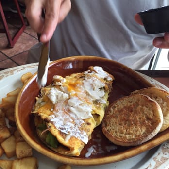 Another Broken Egg Cafe - Hey Lucy!! - Breakfast & Brunch Near Me - Charlotte, North Carolina