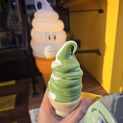Taku Parlor - Matcha vanilla swirl soft service - wow! It was amazing, tasted as good as the soft serve ice cream shops in japan!