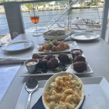 The Cove - Baked Mac & Cheese Conch Fritters bang bang shrimp Steamed Clams - Seafood Near Me - Deerfield Beach, Florida The Cove - Baked Mac & Cheese Conch Fritters bang bang shrimp Steamed Clams - Seafood Near Me - Deerfield Beach, Florida