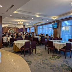 Lee Garden Seafood Restaurant - Interior