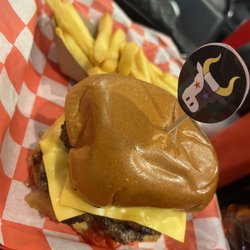 Bullseye Burger House - The South Philly Burger