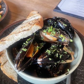 Junior Restaurant - Mussels! Sooo good - Lounges Near Me - Roseville, California Junior Restaurant - Mussels! Sooo good - Lounges Near Me - Roseville, California