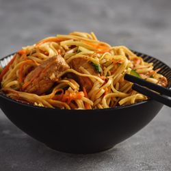 Chef Delivered - Chicken Lo Mein