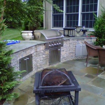 Burkholder Brother's - Burkholder - Outdoor kitchen built into patio - Landscaping Near Me - Malvern, Pennsylvania