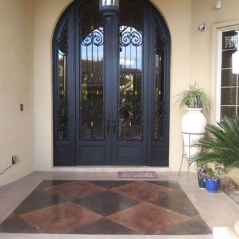 Manuel Painters - the front door of a home - Painters Near Me Manuel Painters - the front door of a home - Painters Near Me