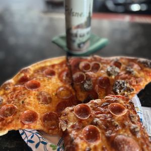 RICK’S PIZZA, BEER, & MORE - Updated January 2025 - 296 Photos & 308 ...