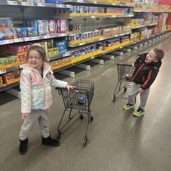 Lidl - Love these little carts for kids at lidl. Keeps them occupied with helping and learning how to shop. - Grocery Near Me - Philadelphia, Pennsylvania
