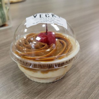 Vecky Bakery - Cuatro leches - Bakeries Near Me - Pembroke Pines, Florida