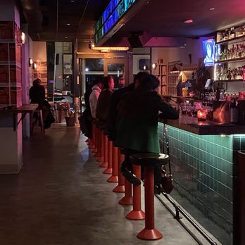 Kona's - Bar - Bars Near Me - San Francisco, California