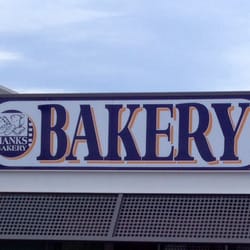 Hanks Bakery - Main sign