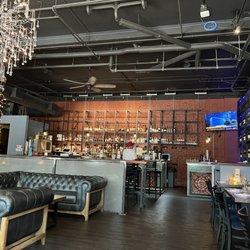 The Sedgwick - Clean and fun lounge side