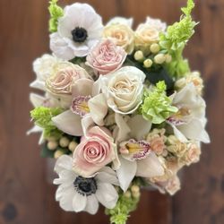 French Florist - Westlake Village - Delicate Beauty