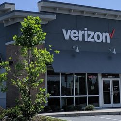 Verizon - Exterior