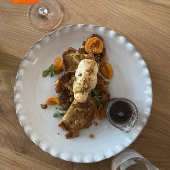 Aracely Lounge - Croissant French Toast - Breakfast & Brunch Near Me - Danville, California Aracely Lounge - Croissant French Toast - Breakfast & Brunch Near Me - Danville, California