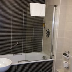 The Churchill Hotel - Bathroom