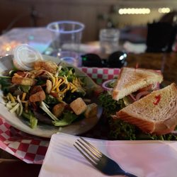 Cascade West - Cascade clubhouse with side salad.
