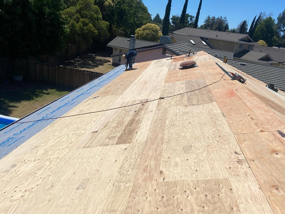 Slide of Albas Roofing