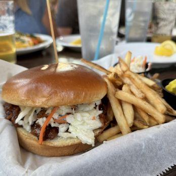 Galliford's Restaurant & Tavern - Pulled pork sandwich - New American Near Me - Mendon, Massachusetts