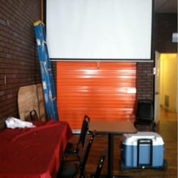 Taqueria Luz Tacos - Projector in party room