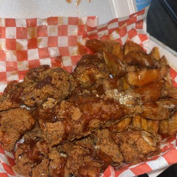 Duke's Chicago Style Chicken - Catfish Nuggets - Chicken Wings Near Me - Glendale, Arizona Duke's Chicago Style Chicken - Catfish Nuggets - Chicken Wings Near Me - Glendale, Arizona