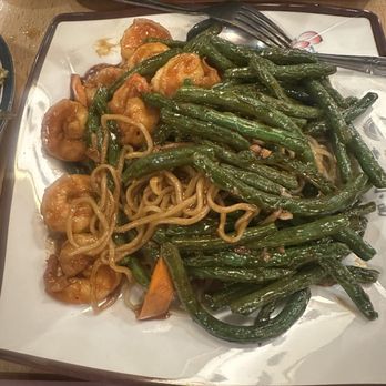 Yu Noodles - Green beans shrimp over noodles - Chinese Near Me - Rockville, Maryland