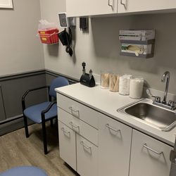 Parkside Family Medicine - Modern medical office