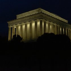 On Time Limousine - Lincoln Memorial