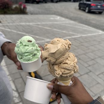 Dunne's Ice Cream - Ice Cream & Frozen Yogurt Near Me - York, Maine Dunne's Ice Cream - Ice Cream & Frozen Yogurt Near Me - York, Maine