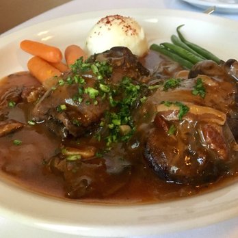 Le Petit Bistro - Coq Au Vin De Chanturgue - French Near Me - Mountain View, California Le Petit Bistro - Coq Au Vin De Chanturgue - French Near Me - Mountain View, California