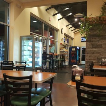 Basilico - Nice casual ambience - Delis Near Me - Fredericksburg, Virginia