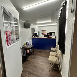 E&J Automotive Diagnostics And Repair - Welcome to our friendly and heated front office!