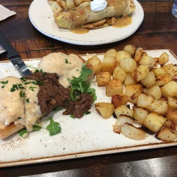 First Watch - Eggs Benedict w/ beef tenderloin and home fries - Breakfast & Brunch Near Me - Chattanooga, Tennessee