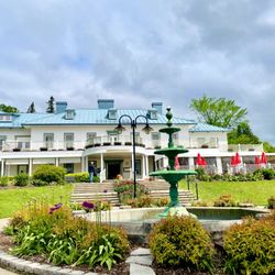 Manoir Montmorency - Manoir Montmorency_Yelp_Sanju-2