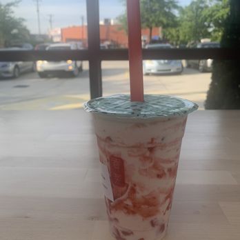 Gong Cha - Strawberry Milk Tea with boba - Coffee & Tea Near Me - Columbia, South Carolina Gong Cha - Strawberry Milk Tea with boba - Coffee & Tea Near Me - Columbia, South Carolina