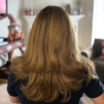Oscar Salon - if you are looking for a real blow dry come to Mary, she does an excellent job. She was very friendly and she left my hair beautifully. - Nail Salons Near Me - Carrollton, Texas