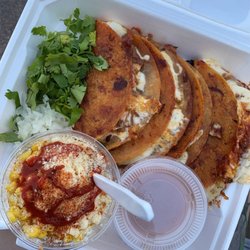 Tacolote - Quesa-barria tacos & elote