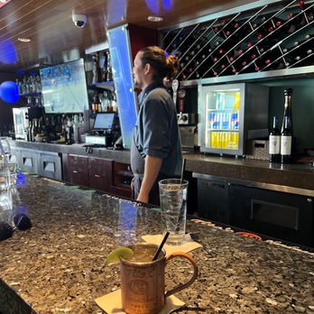 zinc@shade - Zinc bar, Moscow Mule, Matty, NHL Playoffs - New American Near Me - Manhattan Beach, California zinc@shade - Zinc bar, Moscow Mule, Matty, NHL Playoffs - New American Near Me - Manhattan Beach, California