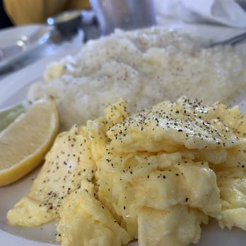 Pastime Restaurant - Eggs and grits - Soul Food Near Me - Miami, Florida