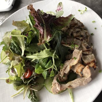 Battello - Nice salad with chicken - Italian Near Me - Jersey City, New Jersey