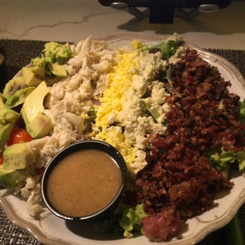 The Happy Clam - Crab Cobb salad - Airport Lounges Near Me - Newark, New Jersey The Happy Clam - Crab Cobb salad - Airport Lounges Near Me - Newark, New Jersey