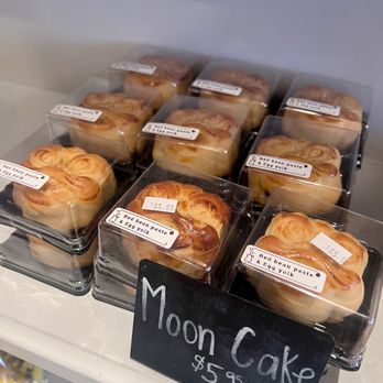 Mills Market - Moon cakes - Bakeries Near Me - Orlando, Florida Mills Market - Moon cakes - Bakeries Near Me - Orlando, Florida