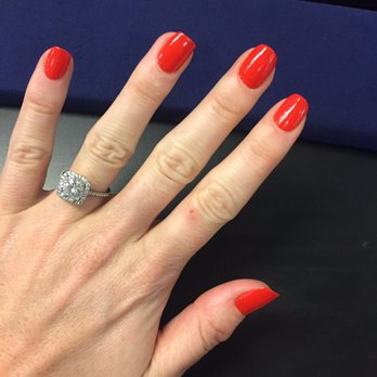 Element Beauty Lounge - Essie Geranium - thanks Noemie! - Nail Salons Near Me - Brooklyn, New York