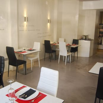 Milonguitas - Nuestro salon - Steakhouses Near Me - Seville, SE