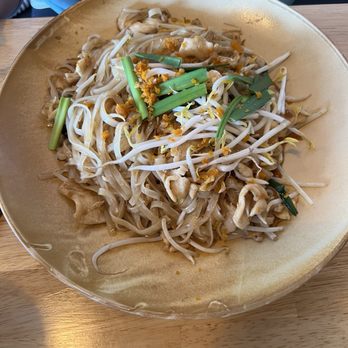 Sanouk's Lao & Thai Eats - Pad thai chicken - Laotian Near Me - Plaistow, New Hampshire Sanouk's Lao & Thai Eats - Pad thai chicken - Laotian Near Me - Plaistow, New Hampshire