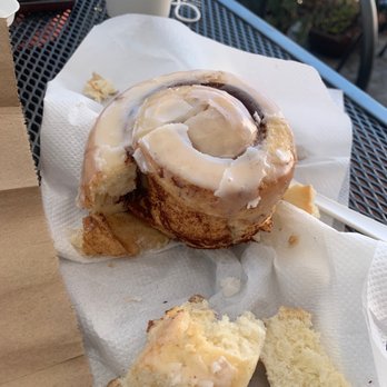 CroBean - Cinnamon roll - Coffee & Tea Near Me - Alpine, California